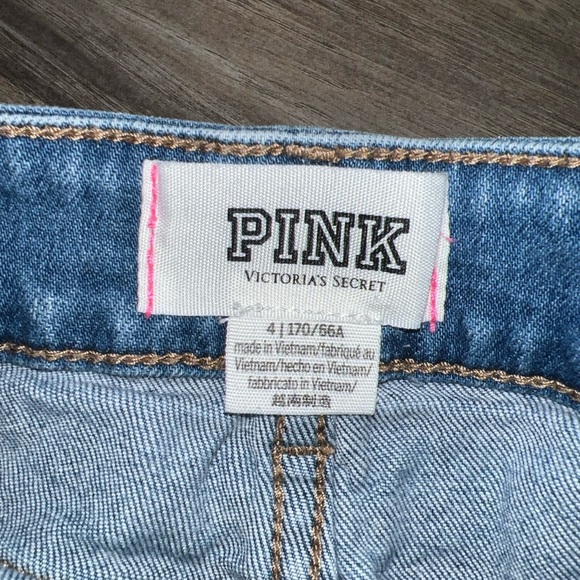 4 pairs of vs pink shorts - Picture 6 of 10